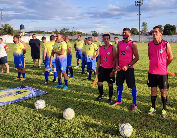 8b90a5e9-80bd-4569-8ee2-1a0e81b20218 Pelada dos Amigos e Asociacion Tambopata realizam amistoso de futebol promovendo integração esportiva entre Brasil e Peru